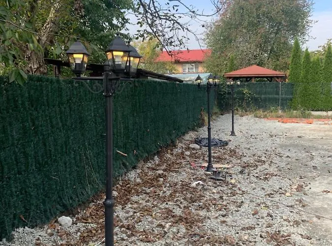 The Castle - Free Parking - Self Check In (adults Only) *