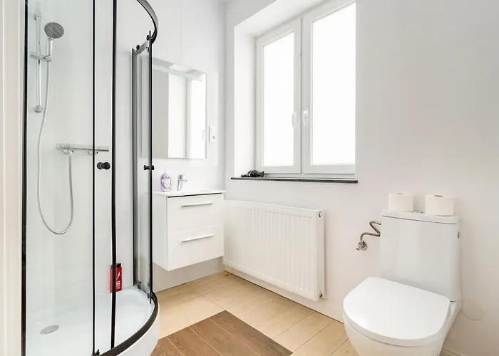 The Castle - Free Parking - Self Check In (adults Only) *