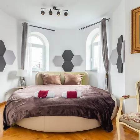 Apartamento The Castle - Free Parking - Self Check In (adults Only) Cracovia