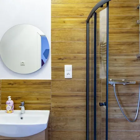 The Castle - Free Parking - Self Check In (adults Only) * Cracovia