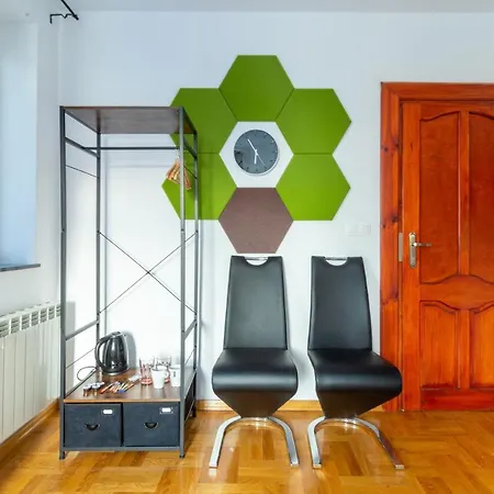 Apartamento The Castle - Free Parking - Self Check In (adults Only) *