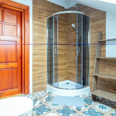 Апартаменты The Castle - Free Parking - Self Check In (adults Only) *