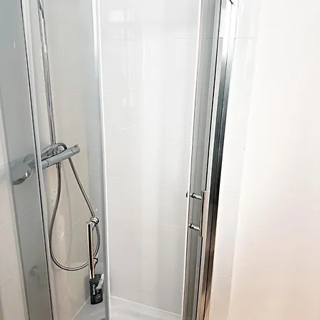 Apartamento The Castle - Free Parking - Self Check In (adults Only) Cracovia