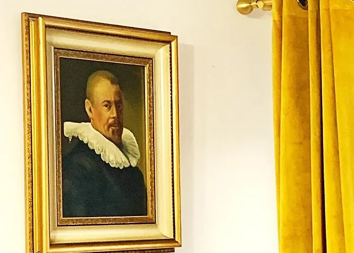 The Castle - Free Parking - Self Check In (adults Only) شقة *