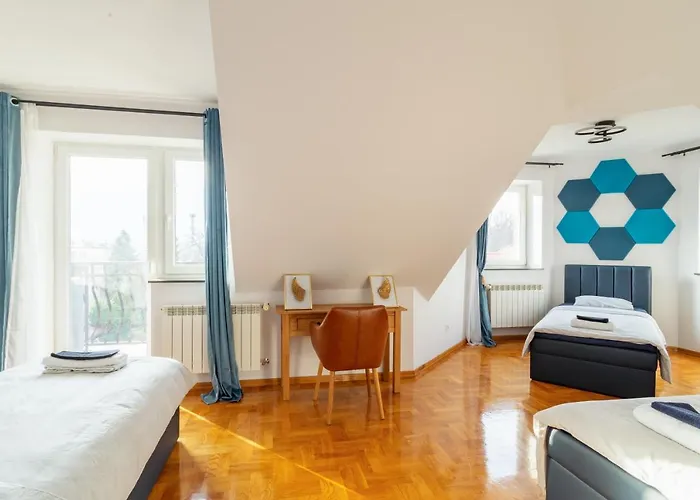 The Castle - Free Parking - Self Check In (adults Only) * كراكوفيا