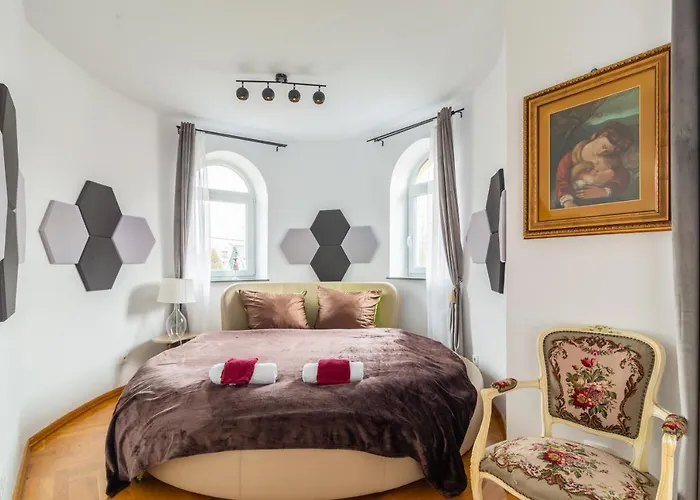 The Castle - Free Parking - Self Check In (adults Only) Apartament Kraków