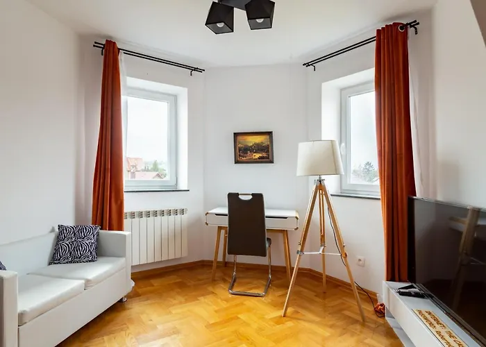 Apartmán The Castle - Free Parking - Self Check In (adults Only) Krakov