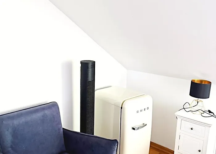 The Castle - Free Parking - Self Check In (adults Only) Apartament *