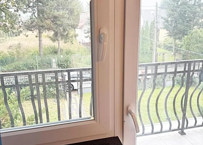 The Castle - Free Parking - Self Check In (adults Only) Apartament *