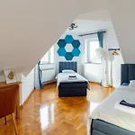 The Castle - Free Parking - Self Check In (adults Only) Apartament *