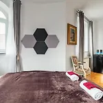 Apartament The Castle - Free Parking - Self Check In (adults Only)