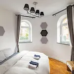 Apartament The Castle - Free Parking - Self Check In (adults Only)