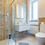 Apartament The Castle - Free Parking - Self Check In (adults Only) Kraków