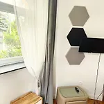 Apartament The Castle - Free Parking - Self Check In (adults Only) Kraków