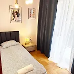 Apartament The Castle - Free Parking - Self Check In (adults Only) *